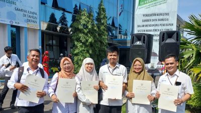 Perum Perhutani Bandung Utara Terima Penghargaan dari Disnakertrans Jawa Barat