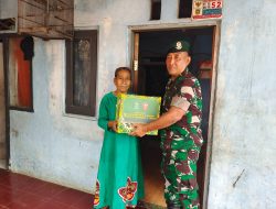 Yonarmed 10 Bagikan Sembako Gratis kepada Warga Kurang Mampu dalam Rangka HUT Ke-64 Kostrad