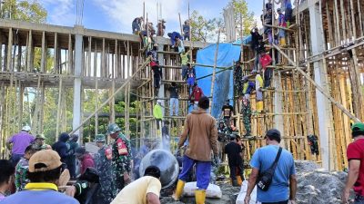 TNI AD dan Warga Desa Tambuha Bergotong Royong Membangun Masjid Babus Salam