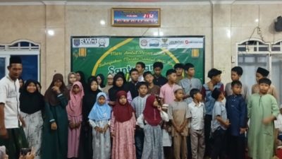 Ramadhan Penuh Berkah RW 01 Kelurahan Mekarjaya Santuni Anak Yatim