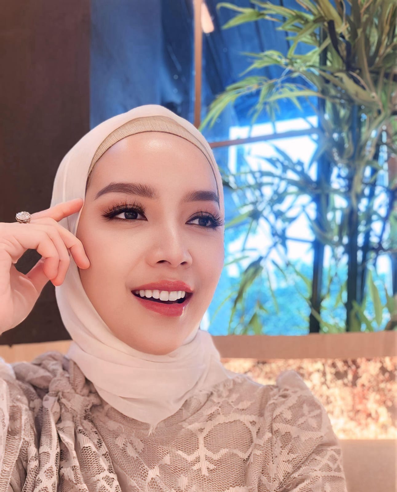 Ramadan Berkah: dr. Sona Sulistyo & Jurnalis SatuWarna Tebar Cinta Lewat Takjil