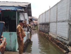 Pesan Walikota Depok: Lurah Kedaung Lakukan Aksi Bebersih Sampah Sepanjang Kali Setu Kedaung Bersama Warga