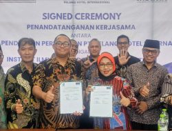 Penandatangan Kerjasama LPP PHI dengan Institut Ilmu Sosial dan Manajenen STIAMI Jakarta