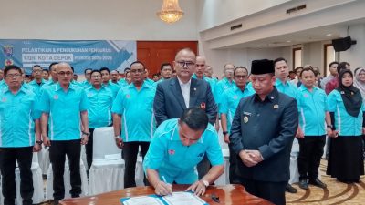 Ketua Umum KONI Jabar Lantik KONI Kota Depok Herry Suprianto Periode 2025-2029