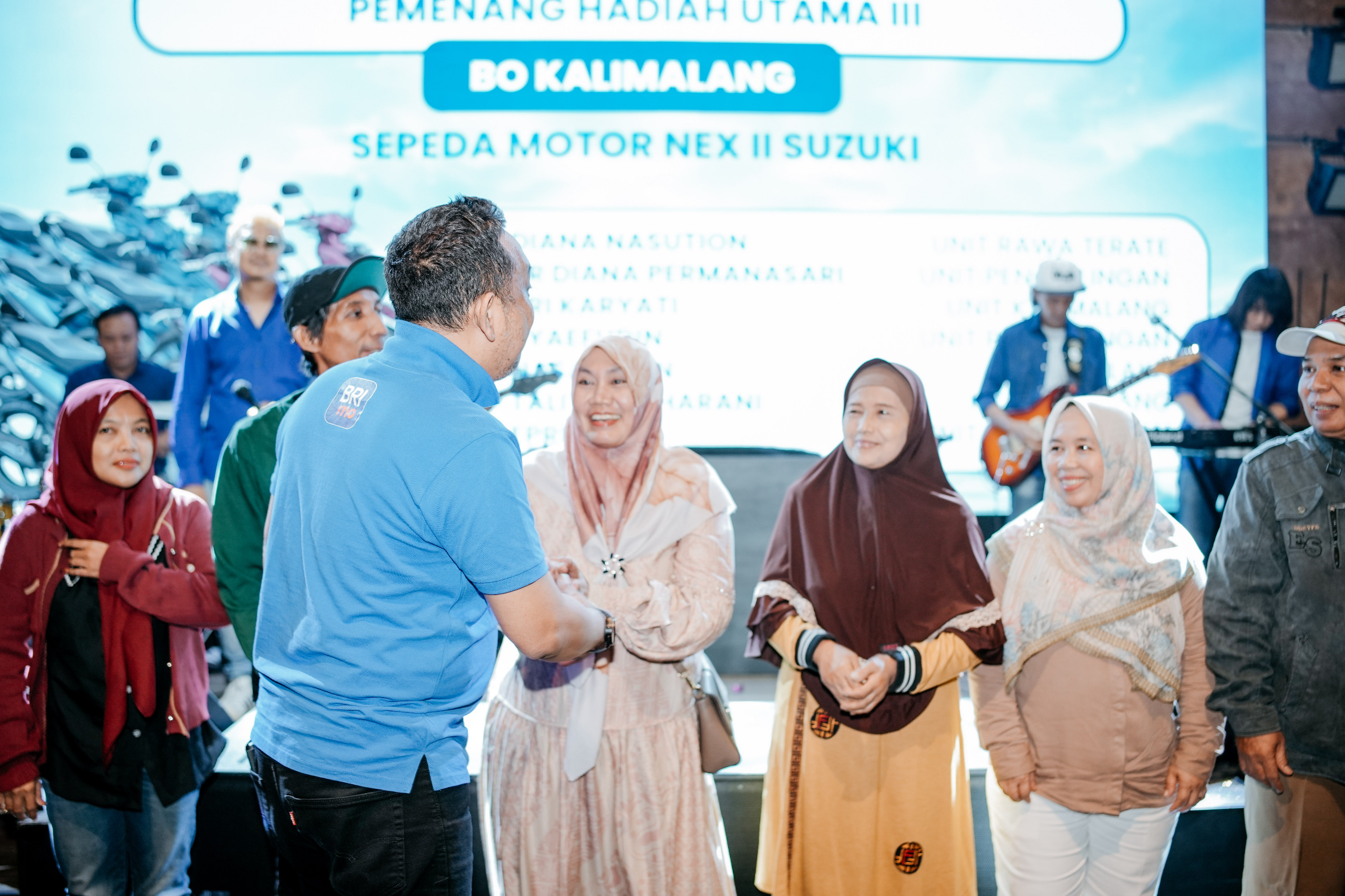 Menang Undian Panen Hadiah Simpedes, Para Nasabah BRI Dapat Televisi Hingga Mobil