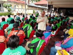 Program Pemutihan Pajak Bermotor dari Gubernur Khofifah Resmi Dimulai, Ditandai Pengurusan Ratusan Ojol di Dispenda Jatim