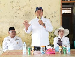 Sambung Rasa Dengan Warga Sumber Makmur, Wamen Viva Yoga: Menciptakan Kawasan Transmigrasi yang Produktif di Halmahera Selatan