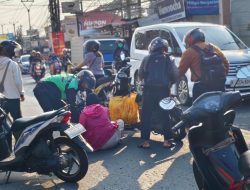 Perempuan Pengendara Motor Terluka Setelah Tersangkut Kabel di Meruyung