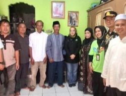 Qonita Turun Langsung Keluarkan Dana Pribadi Bangun RTLH Milik Keluarga Sarta