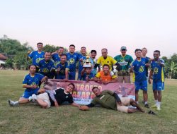 Mahadewa FC Jombang  Angkat Trofi di Turnamen Trofeo U-45 Mojokerto