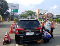 Patroli Mobil Dishub Kota Depok, Berikan Edukasi Ingatkan Warga Jangan Parkir Sembarangan Akan di Tindak Tegas