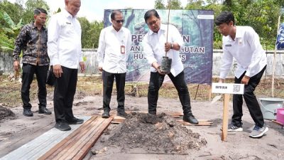 Di Banjarmasin, Wamen Viva Yoga Resmikan Miniatur Hutan Hujan Tropis