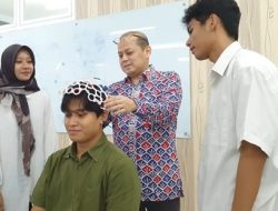 Profesor Pertama FKK ITS Dorong Inovasi Pengolahan Sinyal Otak