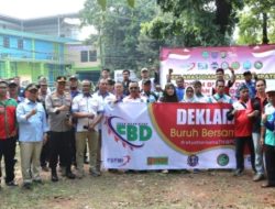 Walikota dan Kapolres Metro Depok Bersama Buruh Canangkan Deklarasi Damai Bersihkan Pos Lantas Dirusak
