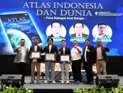 Erlangga Hadirkan Atlas Lengkap di IIBF 2025: Dorong Generasi Muda Pahami Geografi Indonesia dan Dunia