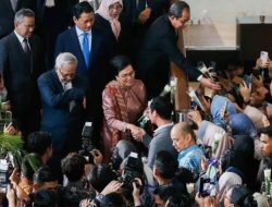Serah Terima Jabatan, Sri Mulyani Resmi Pamit, Purbaya Yudhi Sadewa Jabat Menkeu Baru