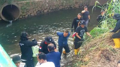 Aksi Nyata Menteri LHK: Bersih-Bersih 30 KM Kali Cipinang Libatkan Komunitas dan Swasta