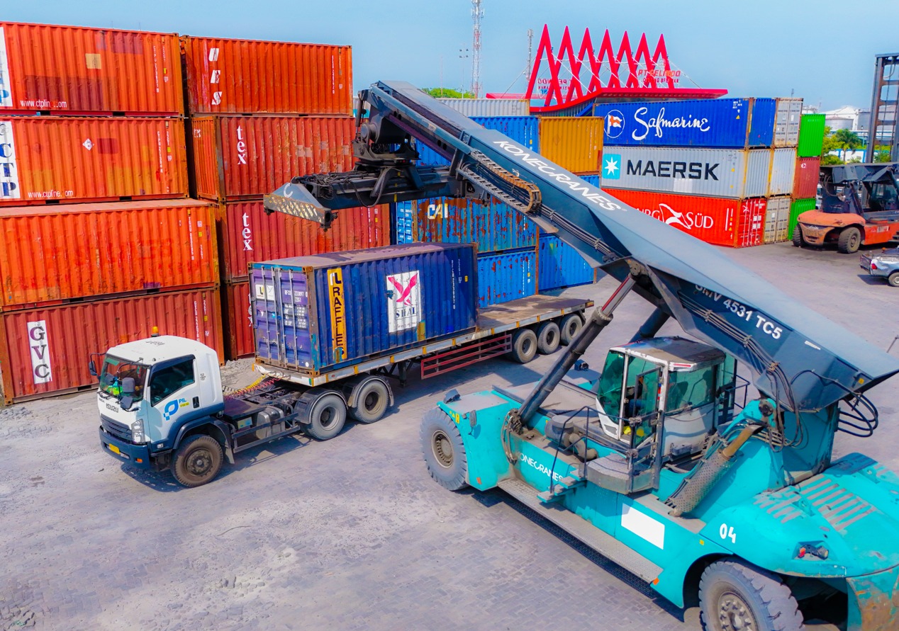Efisiensi dan Sinergi Layanan Dorong Kinerja Positif PT Pelindo Solusi Logistik Hingga Agustus 2025