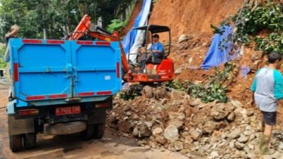 DPUPR Tangani Cepat Longsor 10 Meter di Perumahan Pancoran Mas Depok