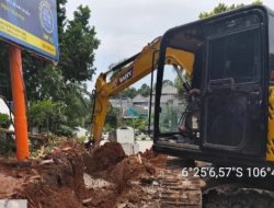 DPUPR Kota Depok Lakukan Penataan Simpang Grand Depok City Kota Depok