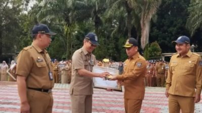 Raih Prestasi Tingkat Nasional, Walikota Depok Serahkan Penghargaan untuk Disdagin dan DLHK
