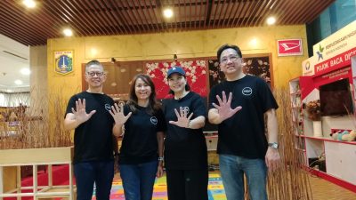 Yayasan Mawar Saron Peduli Beri Apresiasi untuk Pasukan Kebersihan Jakarta Utara