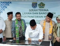 Disaksikan Wamenag Puji Gebrakan Supian Suri: Serahkan MTs Negeri dan Hibah Lahan MAN
