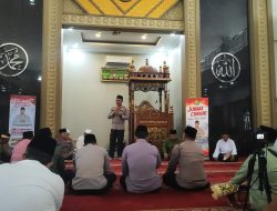 Kapolres Metro Depok Gelar Jumat Keliling  di Cinere