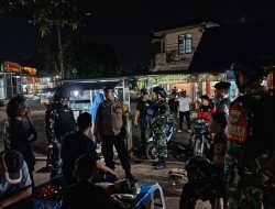 Antisipasi Gangguan Kamtibmas, TNI–Polri dan Masyarakat Gelar Patroli Gabungan di Depok
