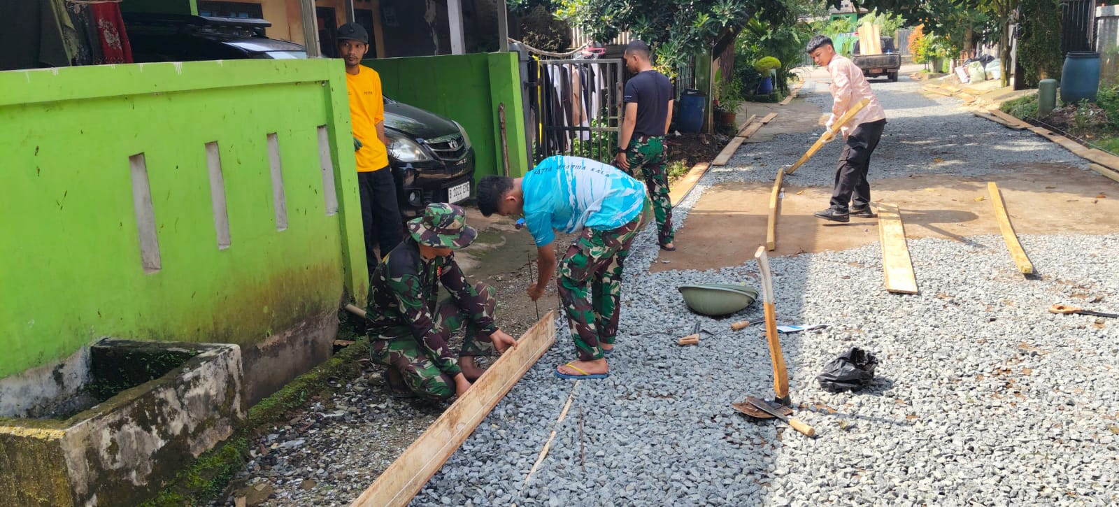 TMMD Ke-127 Kodim 0508/Depok Masuki H+2, Pengerasan Jalan Capai 23 Persen