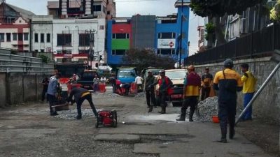 Sempat Bikin Waswas, Lubang di Akses Terminal Margonda Kini Ditambal