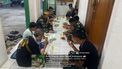 Hangatnya Kebersamaan, H+12 TMMD Diisi Buka Puasa dan Tarawih Bersama