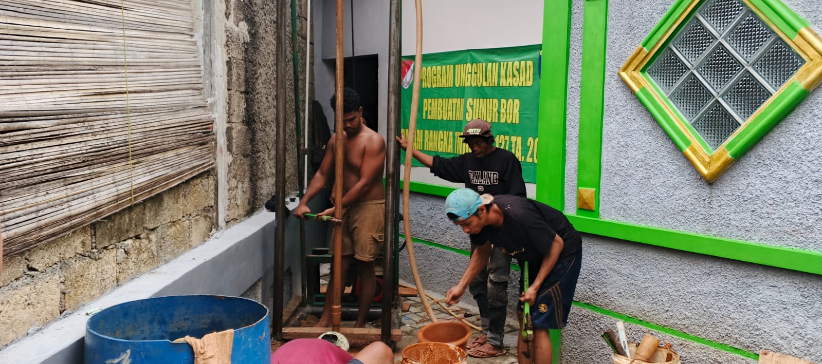 Sumur Bor TMMD Hadirkan Air Bersih untuk Wudhu di Mushallah Baitul Hikmah