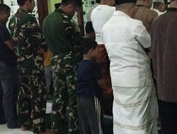 Pererat Kemanunggalan, Satgas TMMD Tarawih Bersama Warga Sukamaju