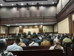 Sidang Korupsi K3 Kemenaker: Immanuel Ebenezer Didakwa Peras Rp6,5 Miliar, 3 Saksi Mangkir
