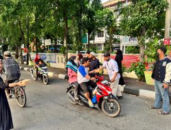 Karang Taruna Sungai Bambu Gelar Kegiatan Berbagi Takjil Ramadhan 1447 H