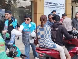 Tebar Kebaikan di Bulan Ramadhan: M 54 Raider Community Bagikan 1000 Makanan Berbuka untuk Pengguna Jalan