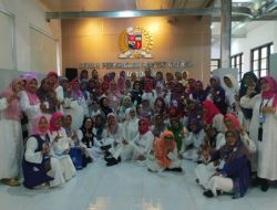 Semangat Tak Luntur, 62 Lansia di Bogor Antusias Ikuti Sekolah Lansia