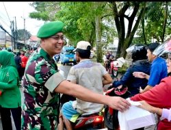 Kodim 0508/Depok dan Persit Berbagi Takjil Ramadan, Dandim: Wujud Kepedulian kepada Masyarakat