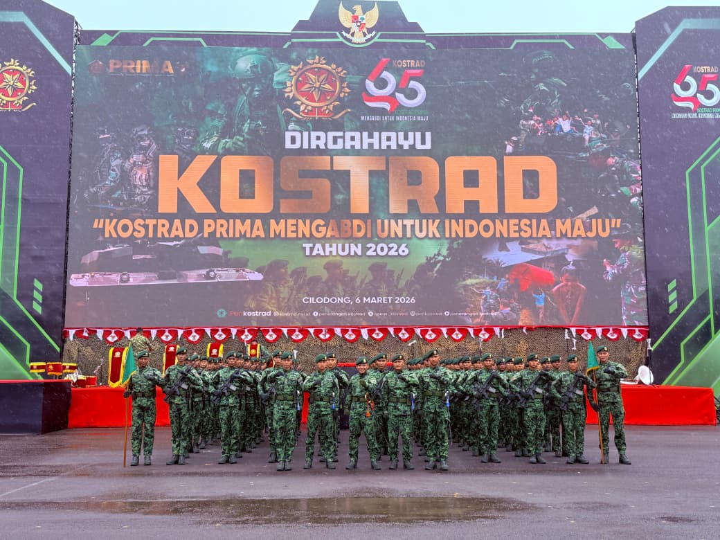 Danyonif 509/BY Kostrad Bersama Prajurit Ikuti Upacara HUT ke-65 Kostrad