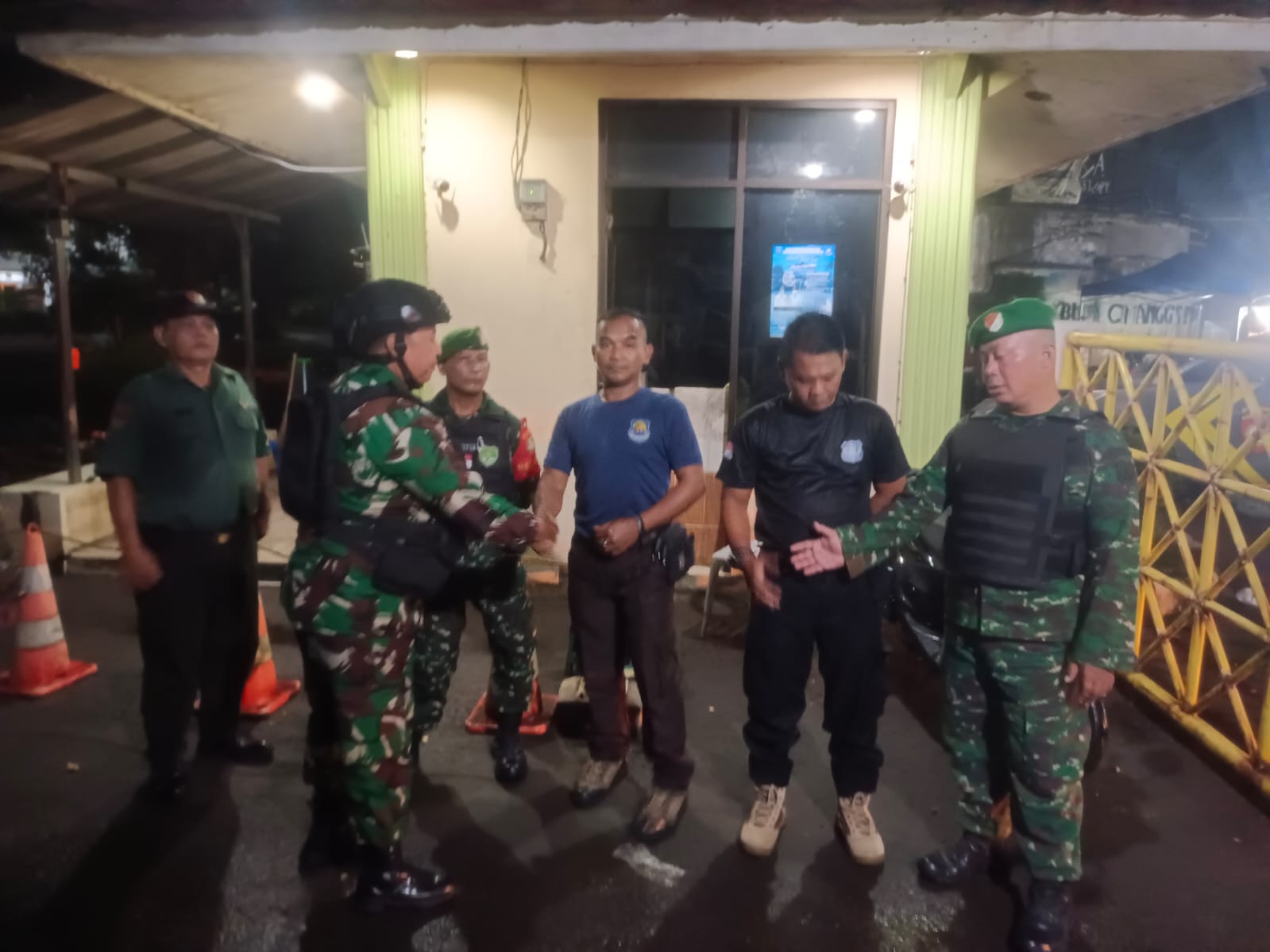 Koramil 06/Cimanggis Pimpin Patroli Gabungan, Wilayah Cimanggis–Tapos Aman Kondusif