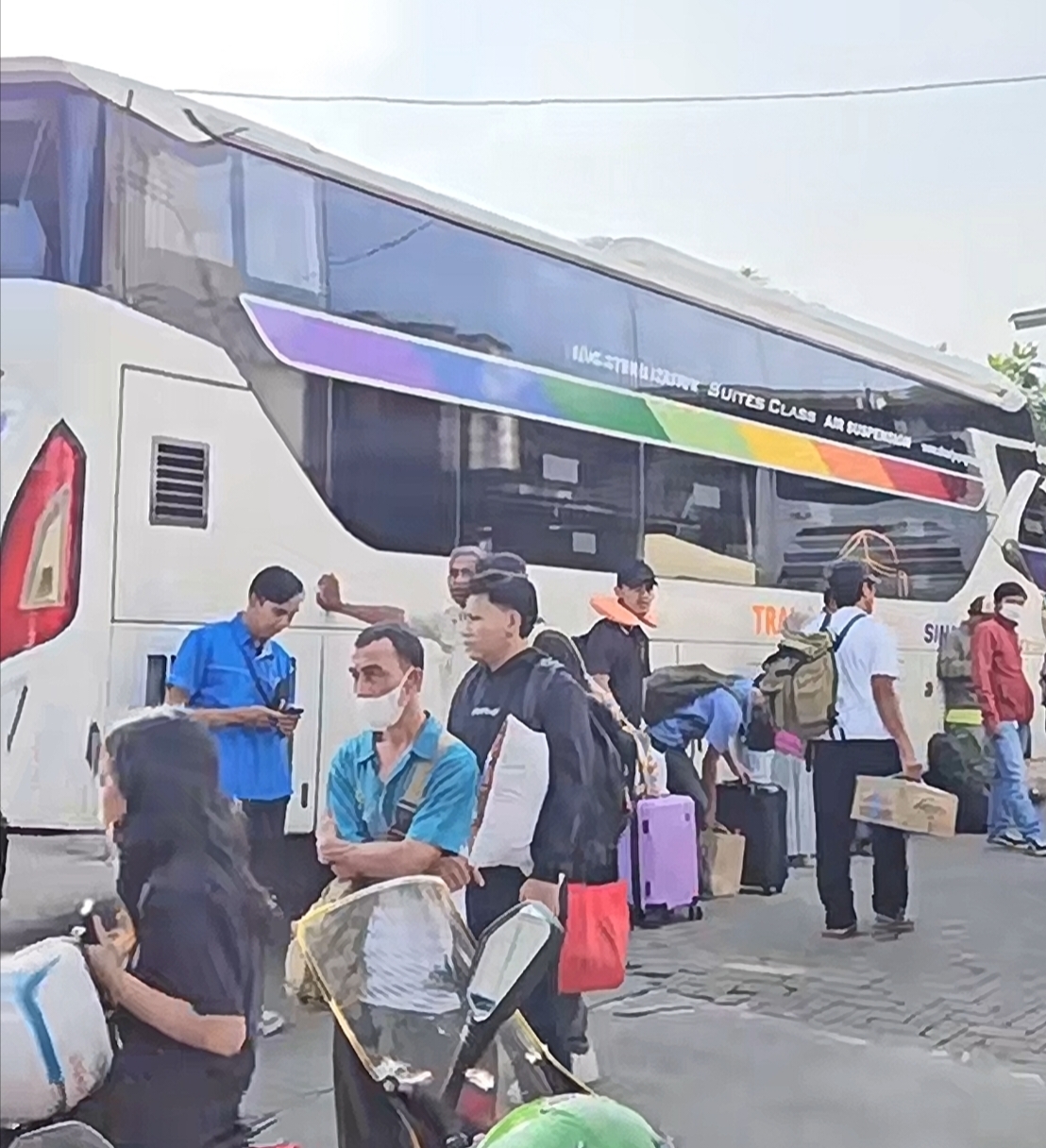Terminal Lebak Bulus Mulai Dipadati Pemudik, Puncak Arus Balik Diprediksi Akhir Pekan