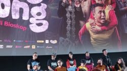 Film Warung Pocong Tayang 9 April 2026, Kisah Nekat 3 Pemuda Berujung Teror Mistis