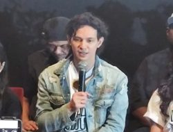 Marcell Darwin Dalami Peran Suami Bermasalah di Film “Dalam Sujudku”