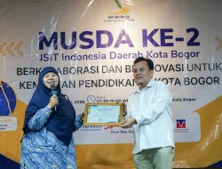 Ketua DPRD Kota Bogor Raih Penghargaan Tokoh Peduli Pendidikan 2026 dari JSIT