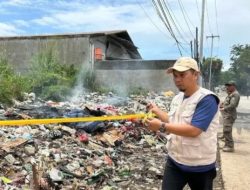 Sampah Menumpuk Ganggu Warga, TPS Liar Kelurahan Serua Akhirnya Disegel Tim Maung Asri bersama Satpol PP Kota Depok