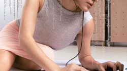 Sheryl Sheinafia rilis “Sendiri”, lagu reflektif tentang berdamai dengan diri sendiri