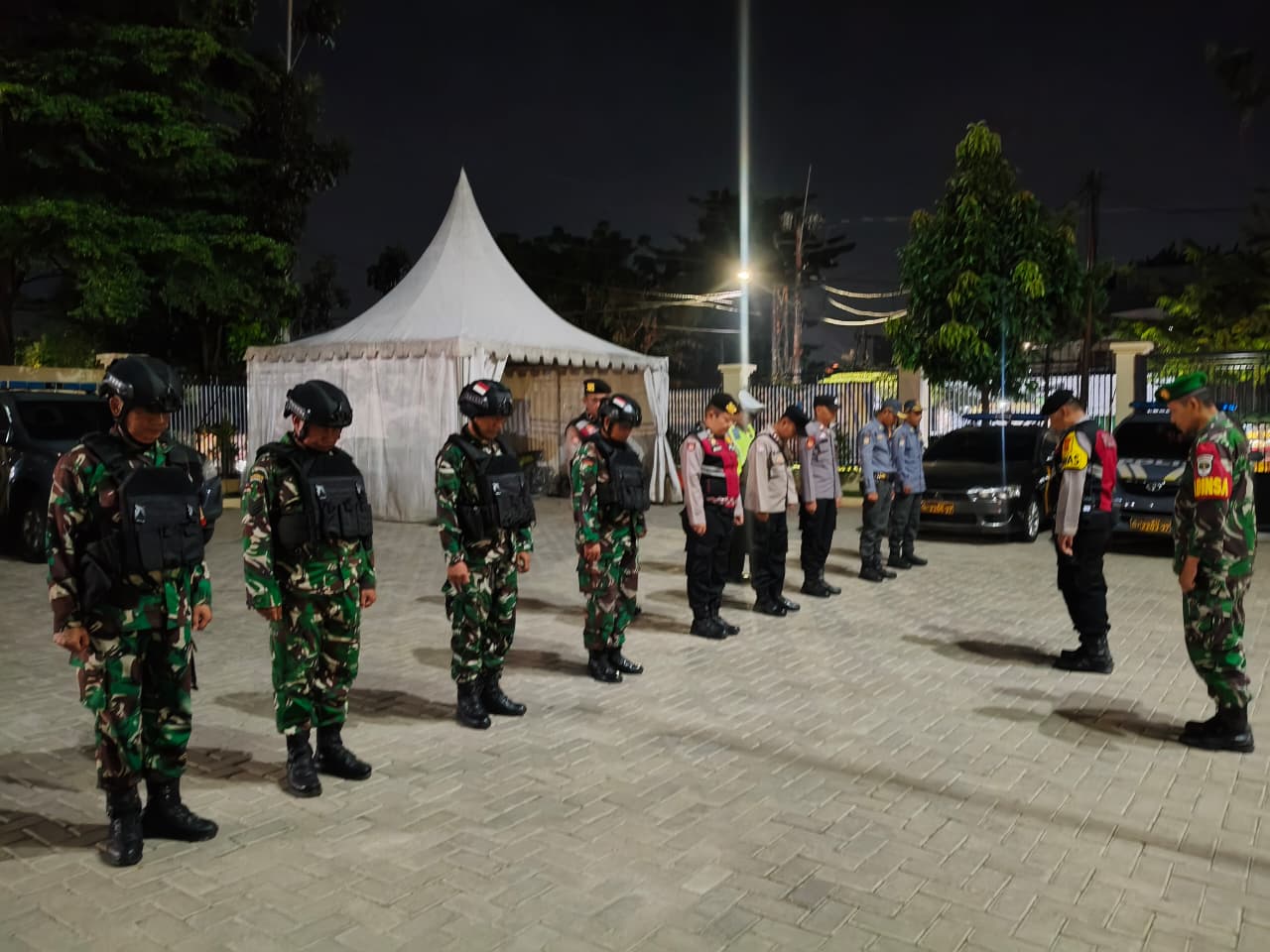 TNI-Polri Patroli Gabungan di Depok, Gunakan Kendaraan Taktis Maung Jaga Kamtibmas