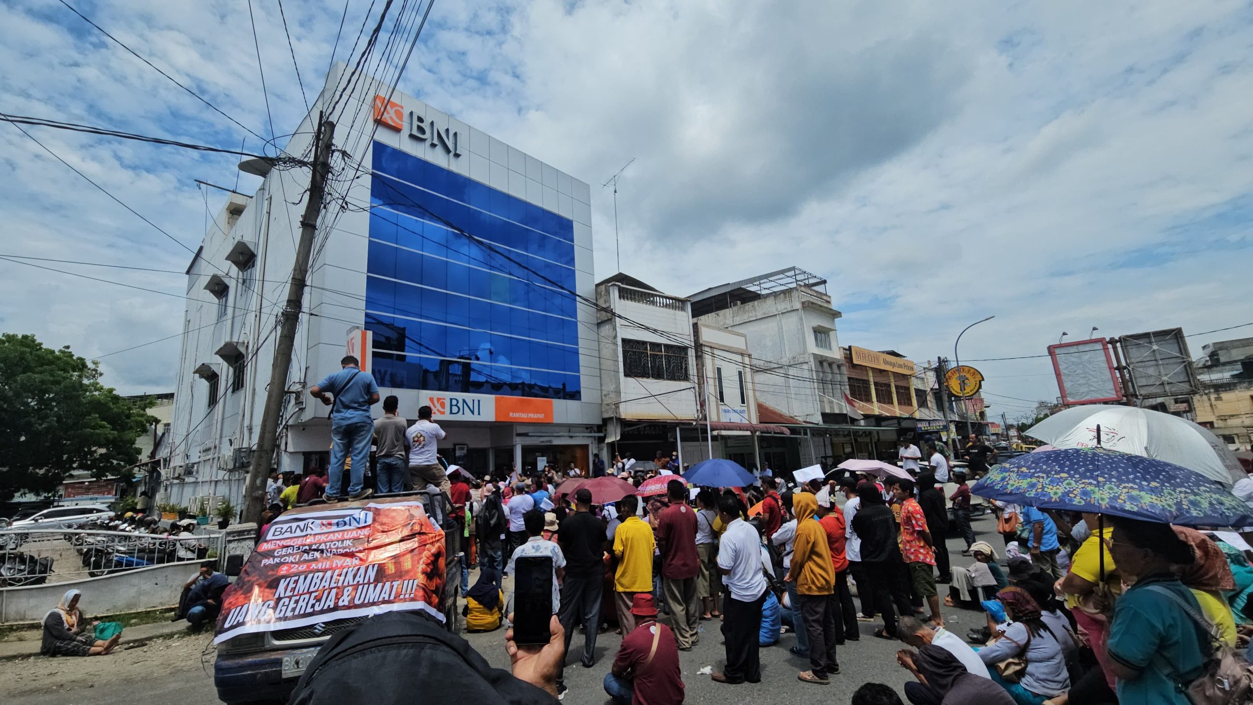 Dugaan Dana Rp21 Miliar Belum Jelas, Nasabah Desak BNI Beri Penjelasan