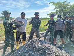 Keringat yang Menyatukan: Kisah Hangat TMMD di Desa Godo